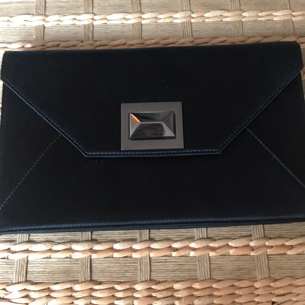 Clutch-envelope style